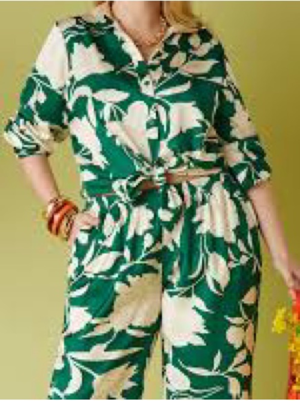 Ashley Stewart Green and Cream Floral 2-piece Pant Set Size 22/24